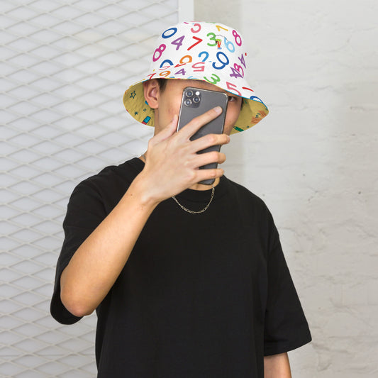 Reversible bucket hat